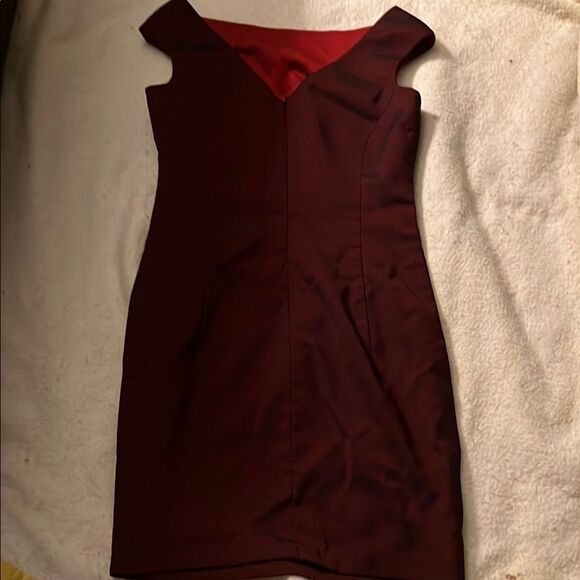 Laundry By Shelli Segal Red Sheath Mini Dress Sleeveless Bateau - Picture 2 of 4